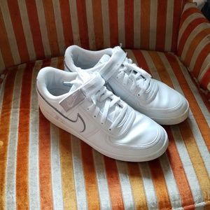 Nike Vandal Low Top 2006 Velcro Strap Sneaker